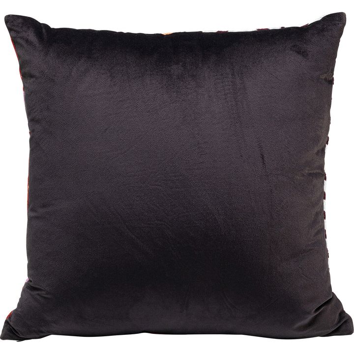 kare-dekoratiuli-balishi