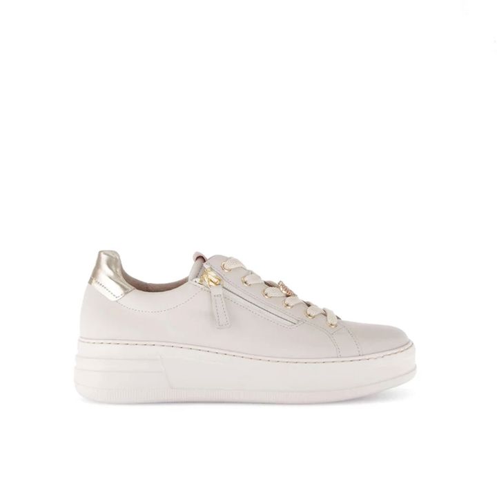 gabor-5903-sportuli-fekhsatsmeli