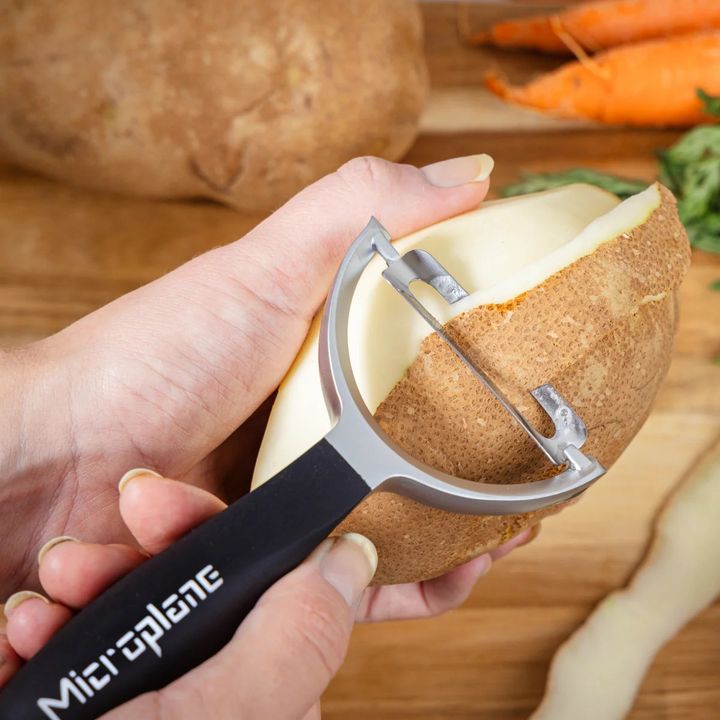 microplane-48081e-professional-y-peeler-st-sachreli-photo-3