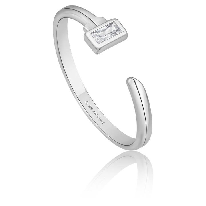 ania-haie-r032-01h-qalis-bechedi