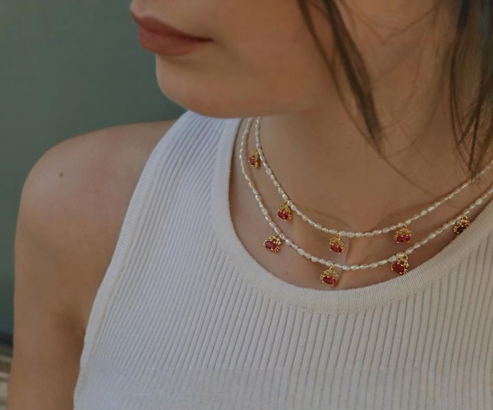 de-aure-red-crabs-margalitis-qelsabami-charmebit-photo-4