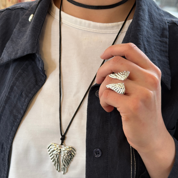 differente-qelsabami-angel-wings-photo-2