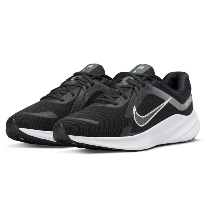 nike-quest-5-mamakatsis-sportuli-fekhsatsmeli