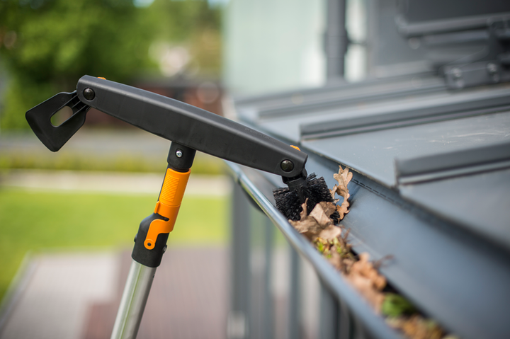 fiskars-1001425-quikfit-gutter-cleaner-saniaghvre-gamtsmendi-photo-3