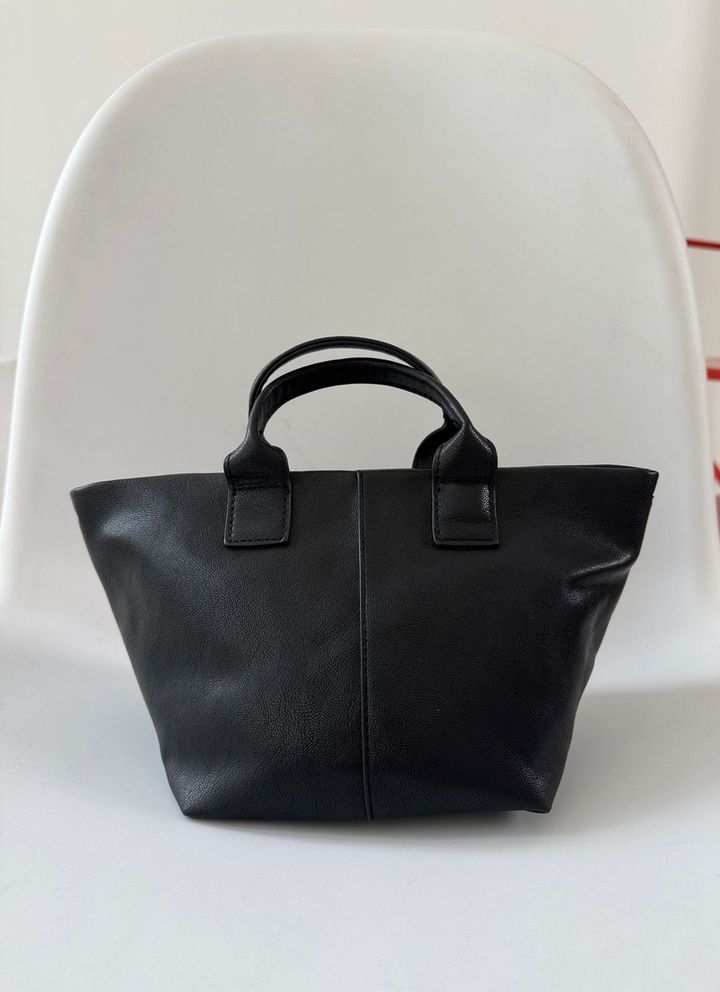 venti-qalis-shavi-chanta-photo-2