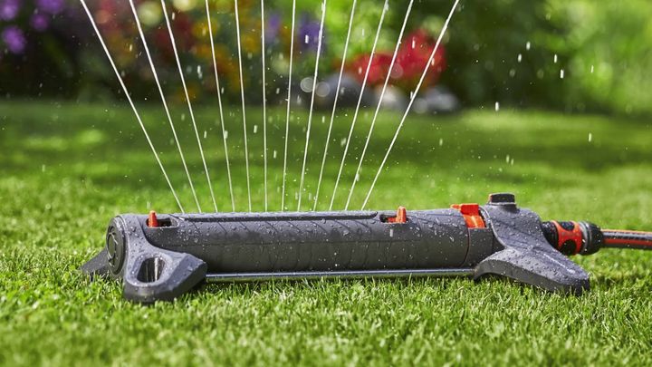 gardena-sprinkleri-s-oscillating-sprinkler-aquazoom-s-photo-2