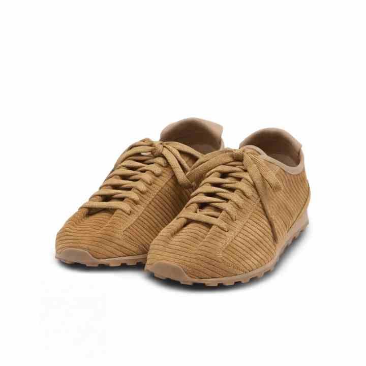 jacquemus-zamshis-tasmiani-sportuli-fekhsatsmeli