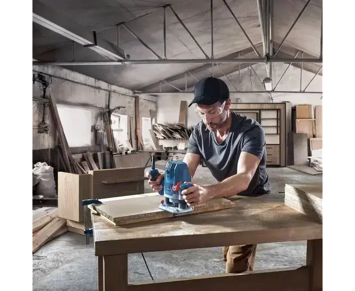 bosch-gof-130-professional-1300w-frezeri-photo-2