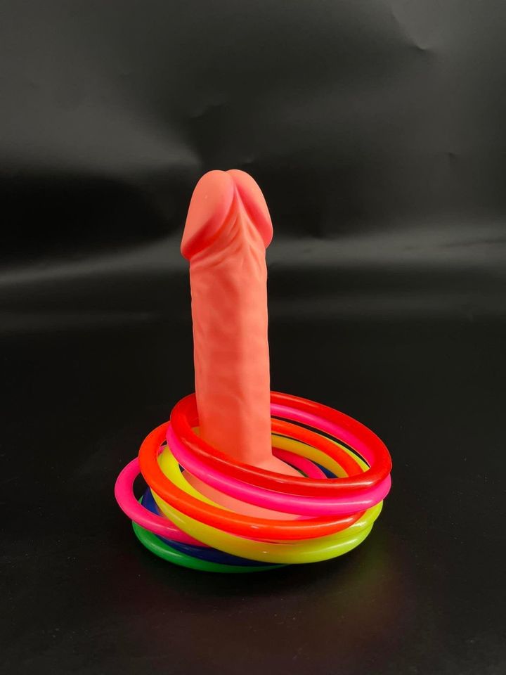 small-dick-hoopla-photo-2