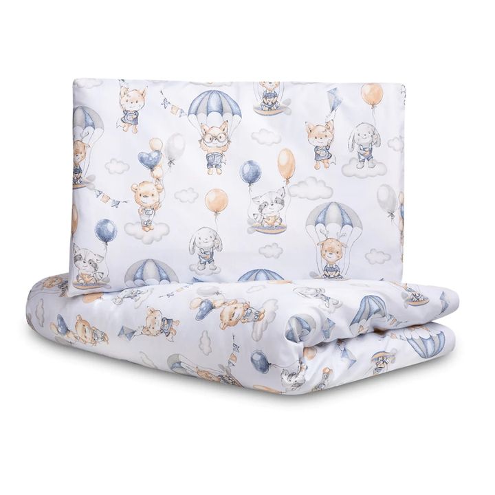 sensillo-flight-in-clouds-bavshvis-tetreulis-nakrebi