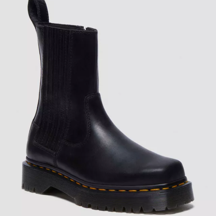 drmartens-cheqma-originali-shefutvit-naturaluri-tqavi-photo-3