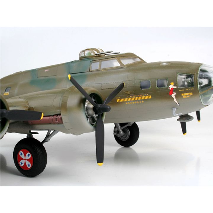 revell-b-17f-memphis-belle-asatsqobi-tvitmfrinavi-photo-3