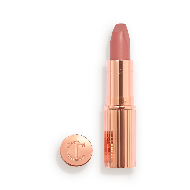 charlotte-tilbury-matte-revolution-pillow-talk-lipstick-tuchsatskhi