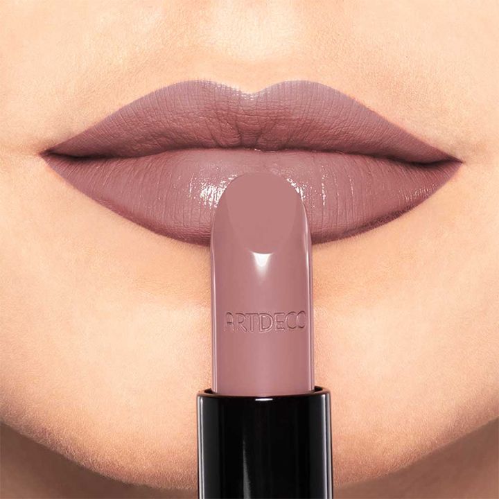 artdeco-perfect-color-lipstick-tuchsatskhi-photo-3