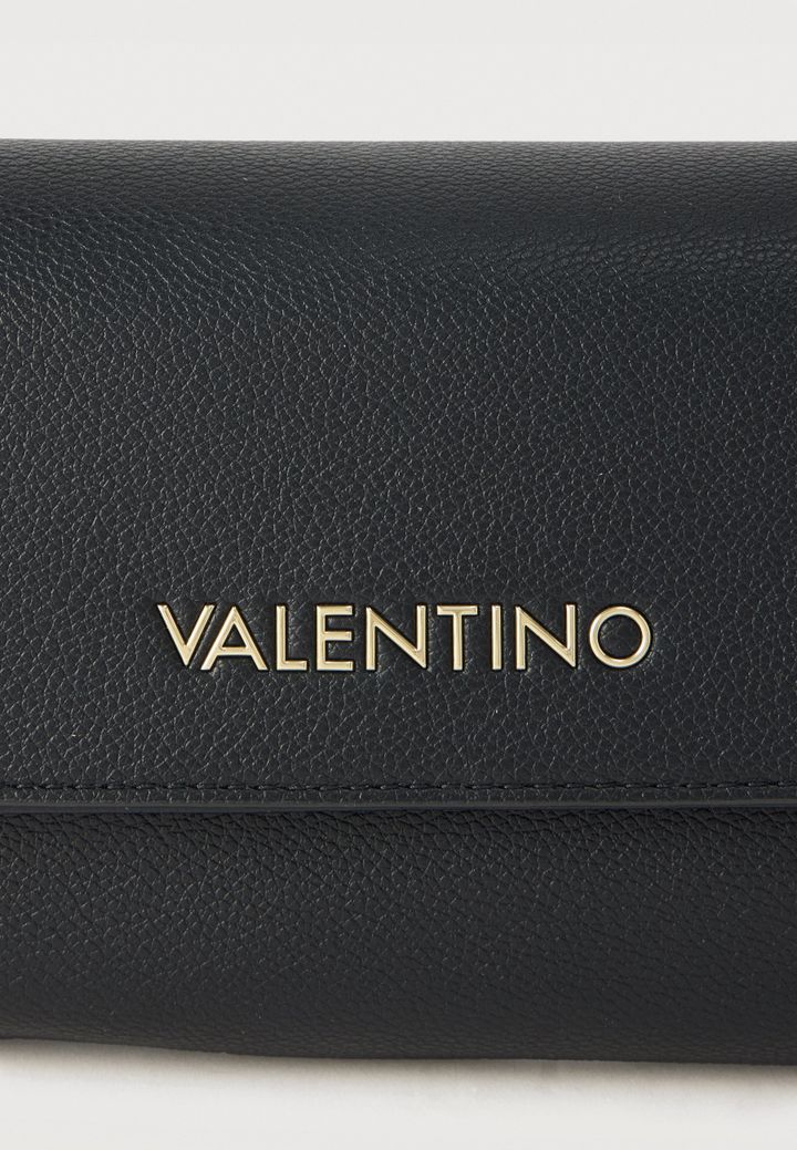 valentino-dea-re-mini-gadasakidi-chanta-photo-4