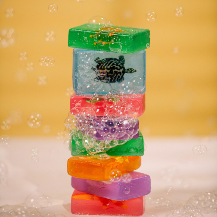 soap-surprise-sabavshvo-saponi-satamashoti-photo-3