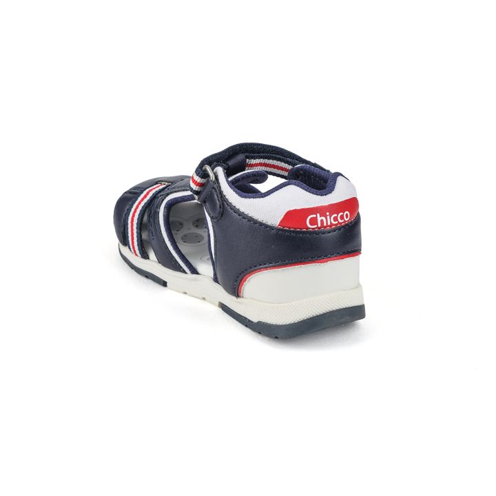 chicco-bavshvis-fekhsatsmeli-photo-2