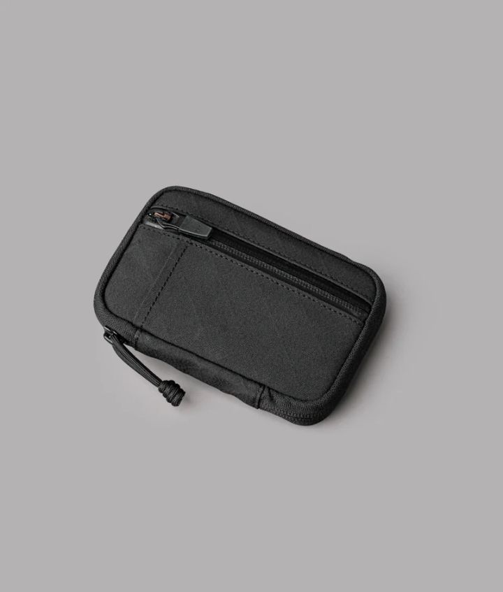 alpaka-hub-pouch-pro-black-axogrid-300d-safule-photo-4