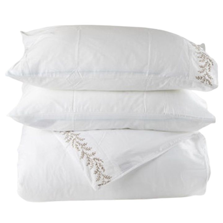 manamo-tetreulis-nakrebi