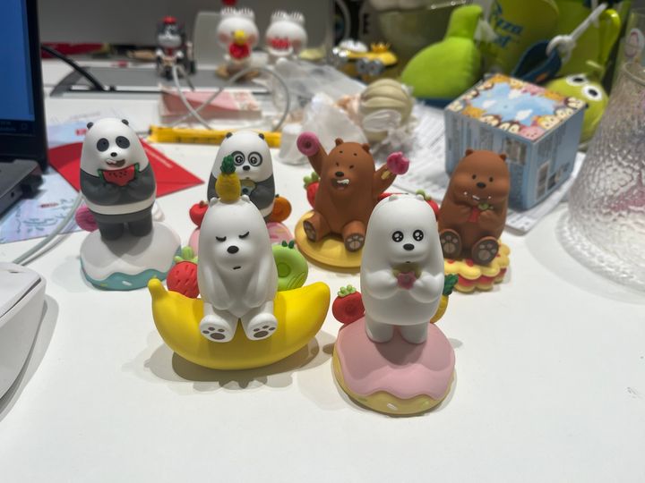 we-bare-bears-sweet-party-mystery-box-figure-quti-siurprizi