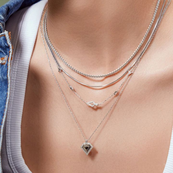 ania-haie-n059-03h-silver-geometric-satellite-qelsabami-photo-3