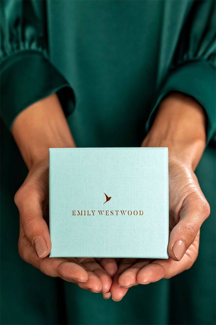 emily-westwood-quartz-watch-qalis-saati-photo-4