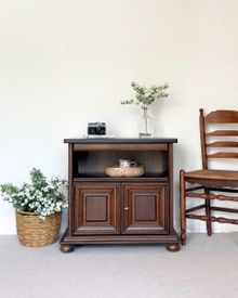 Product image of Collector Tbilisi წაბლის ხის TV სადგამი (რესტავრირებული)
