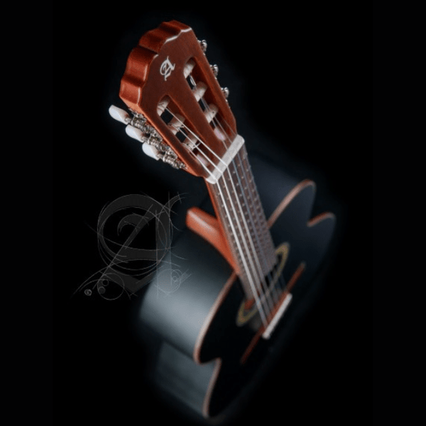 alhambra-v-guitarra-1-c-black-satin-klasikuri-gitara-photo-3