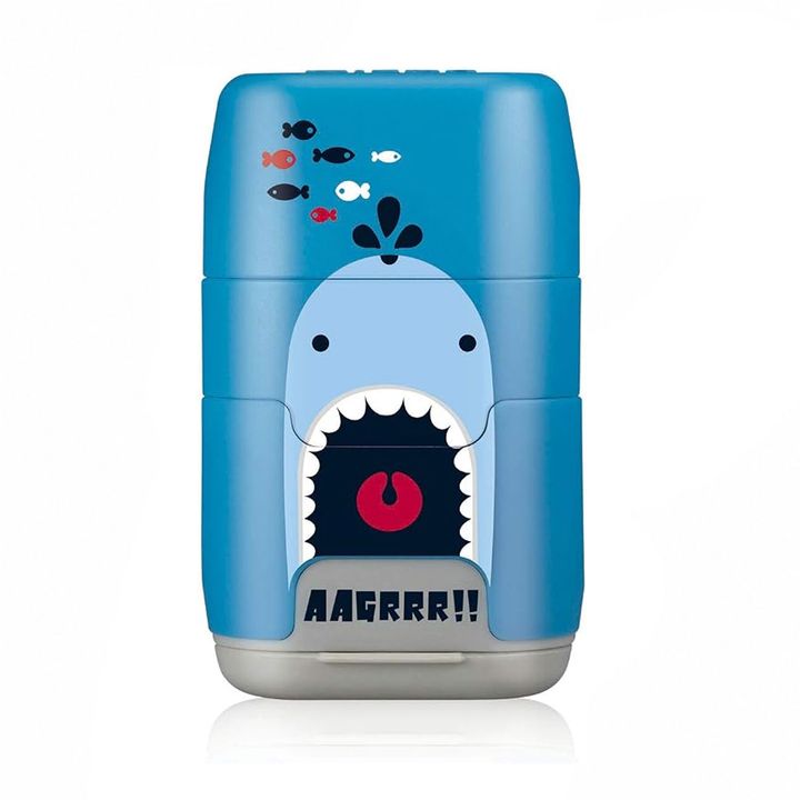 milan-compact-shark-attack-display-sashleli