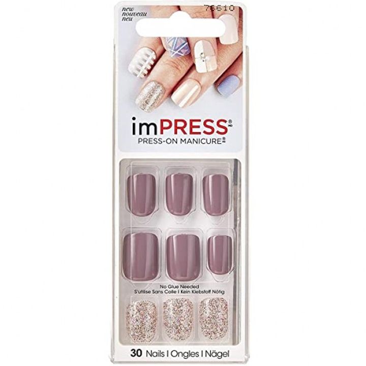 kiss-impress-broadway-flashmob-khelovnuri-frchkhilebi