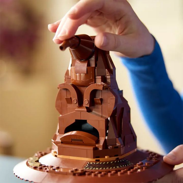 lego-talking-sorting-hat-konstruqtori-photo-4