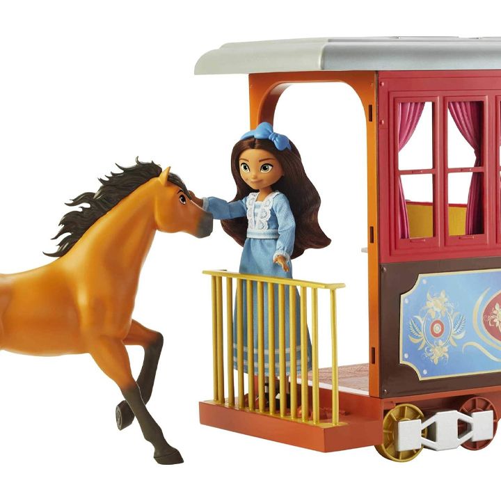 mattel-spirit-luckys-personazhebis-figurebi-matareblis-sakhlit-photo-2