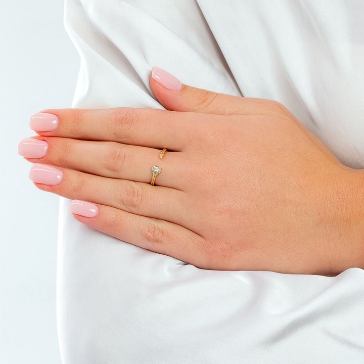 ania-haie-r032-01g-qalis-bechedi-photo-2