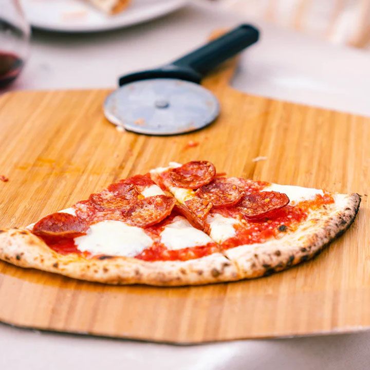 ooni-bamboo-pizza-peel-serving-board-pitsis-dafa-photo-4