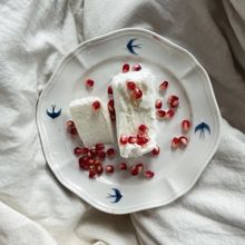 Product image of სადილის თეფში "მერცხლები" ხელნაკეთი