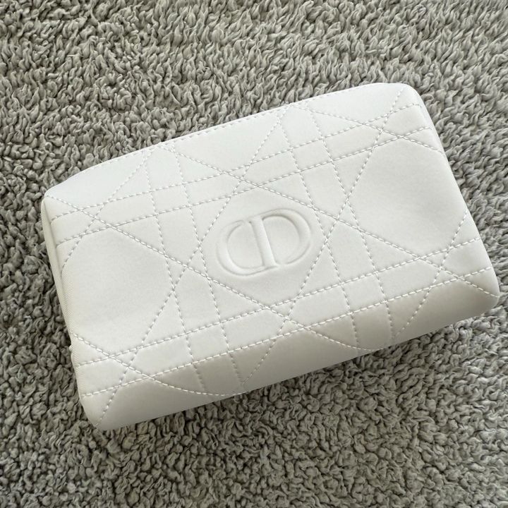 dior-white-pouch-kosmetikis-chanta-photo-2