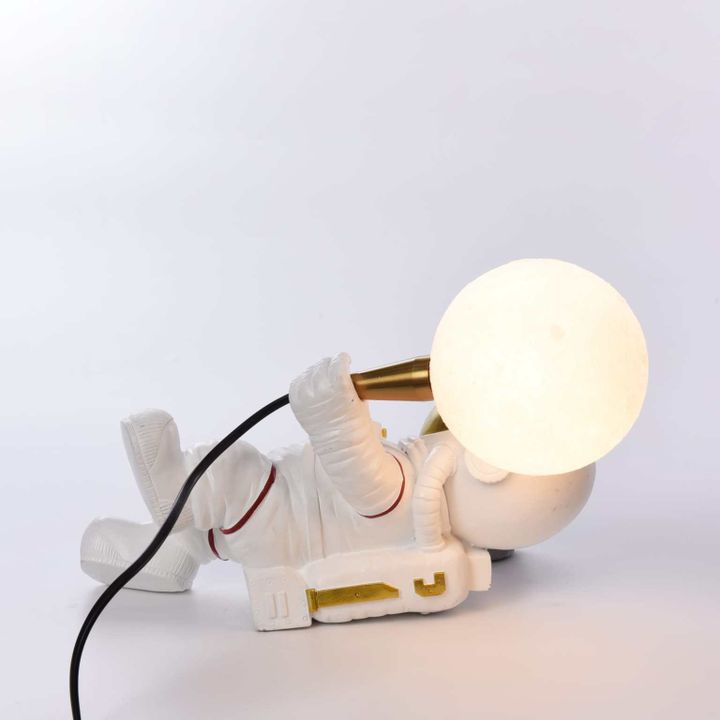 kedlis-sanati-kosmonavti-nordic-photo-4