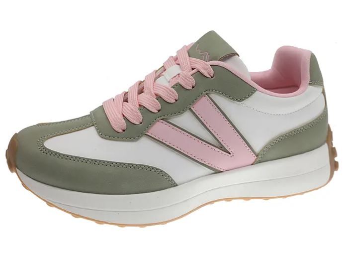 beppi-2200530-fekhsatsmeli-sportuli-tetri-mtsvane