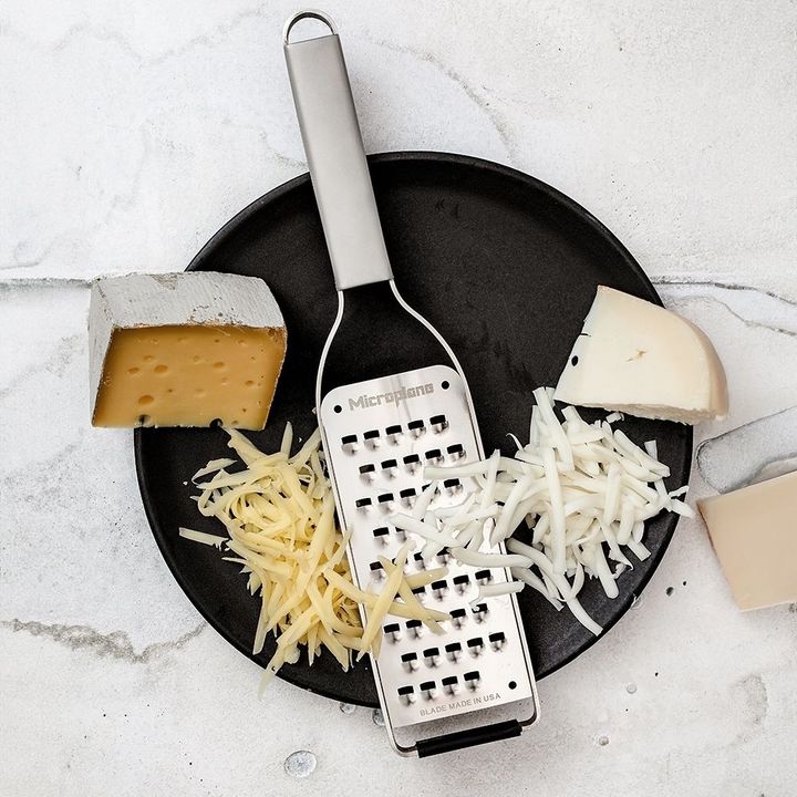 microplane-59008e-professional-extra-coarse-grater-photo-3