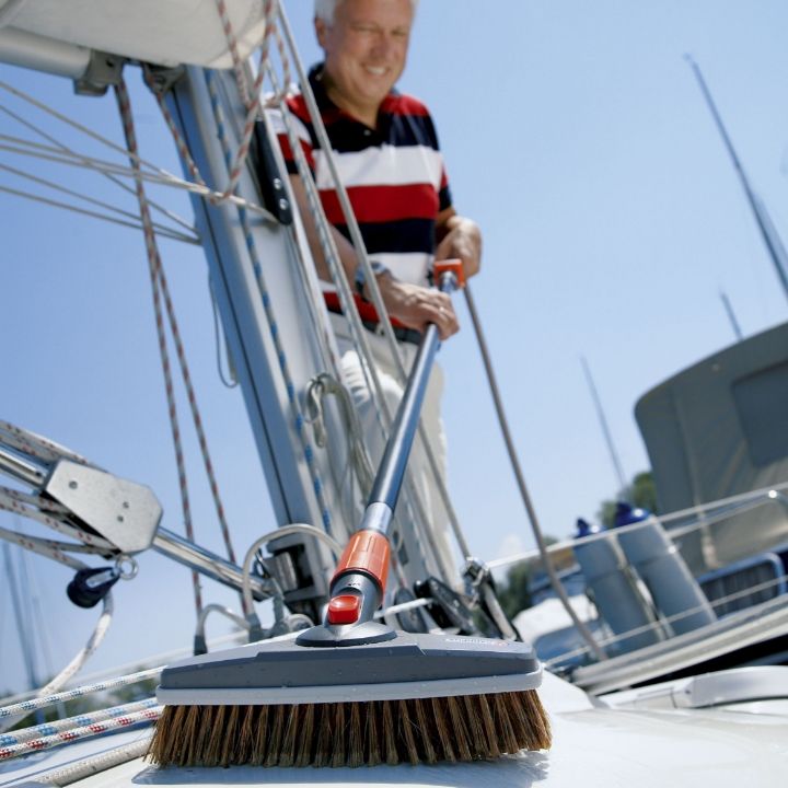 gardena-saretskhi-jagrisi-wash-brush-photo-3