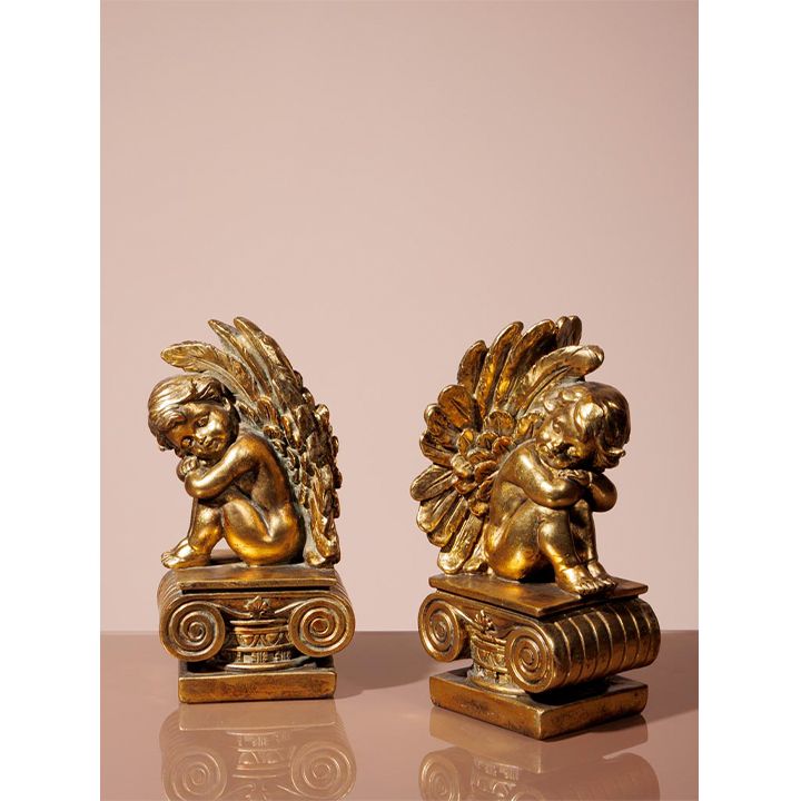 chehoma-tsignis-damcheri-dekoratiuli-figura-angelozi-photo-3