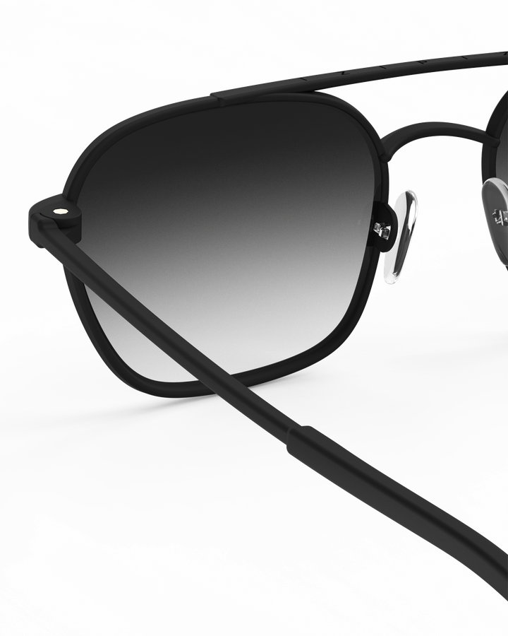 izipizi-sun-cruise-black-grey-shading-lenses-mzis-satvale-photo-4