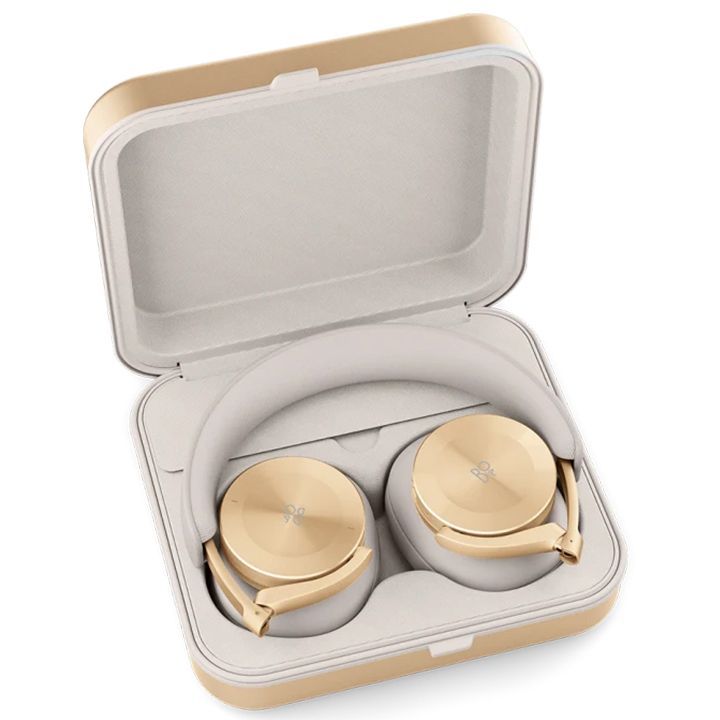 bang-olufsen-beoplay-h95-gold-qursasmeni-photo-2