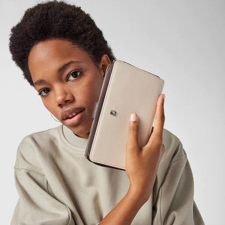 tous-wallet-195930008-qalis-safule-photo-3