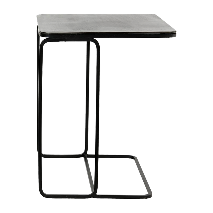 laboratory-my-home-qavis-magida