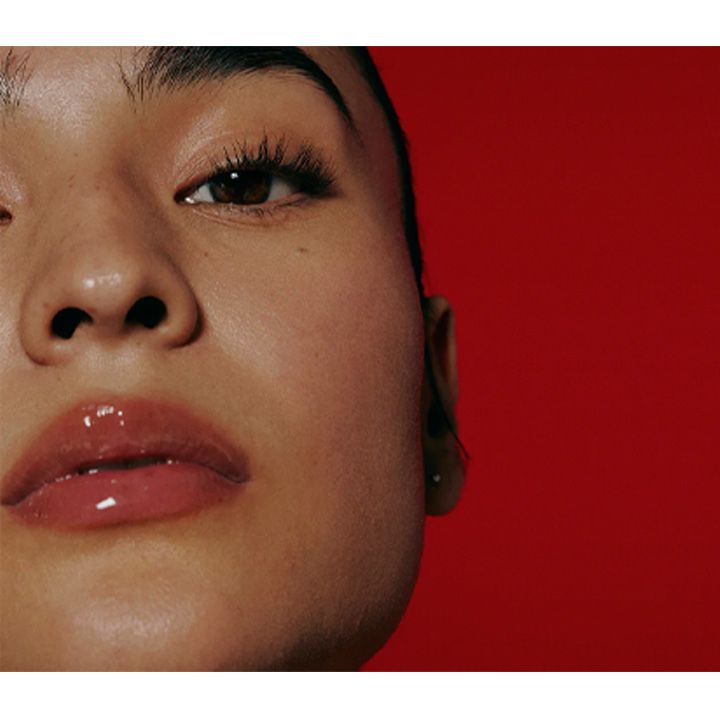 rhode-peptide-lip-treatment-watermelon-slice-tuchis-balzami-photo-3