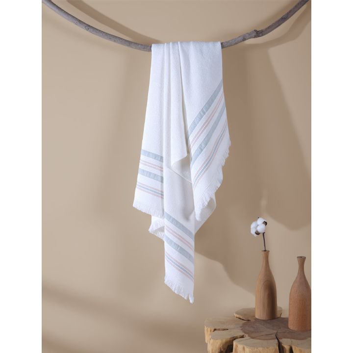 manamo-sapphire-abazanis-pirsakhotsi