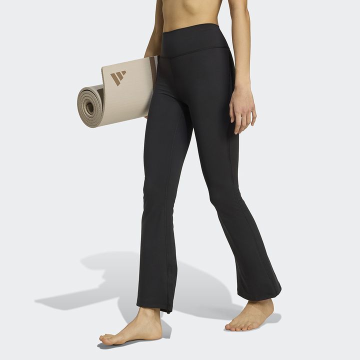 adidas-all-me-essentials-flare-leginsi
