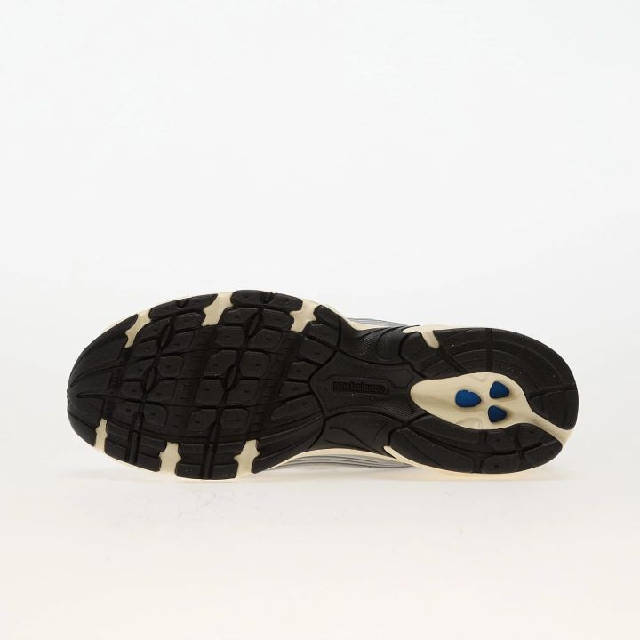 new-balance-530-botasi-photo-3