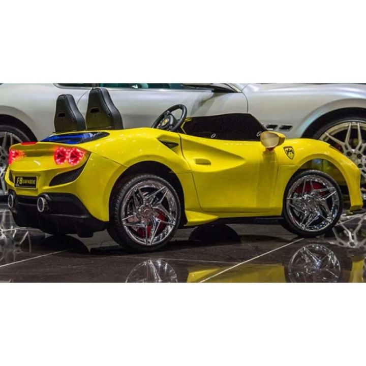 ferrary-f80-y-bavshvis-eleqtro-manqana-photo-3